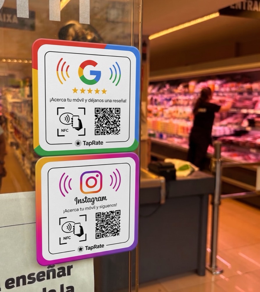 Tarjeta TapRate en la puerta de entrada de un supermercado
