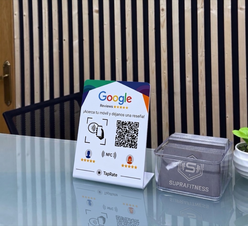 Tarjeta TapRate en la recepción de un gimnasio
