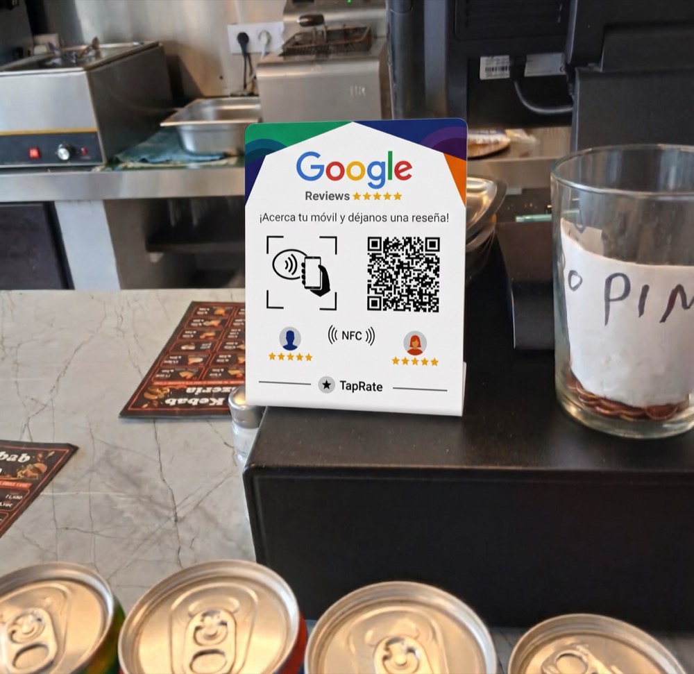 Tarjeta TapRate en el mostrador de un kebab